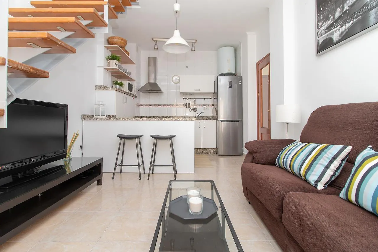 Cosy Central 3 Bedrooms Duplex Μάλαγα